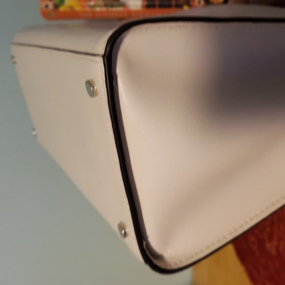 Kate Spade Staci Medium Satchel NWOTs 11" W X 9" H Saffiano Leather Ivory - Picture 8 of 14